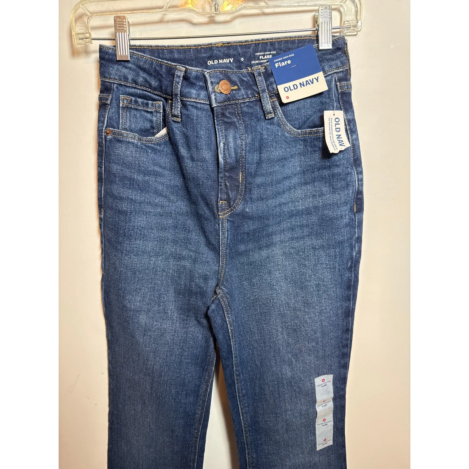 Brand New Old Navy Women's Size 0 Higher High Rise Flared Leg Jeans Blue - Image 5
