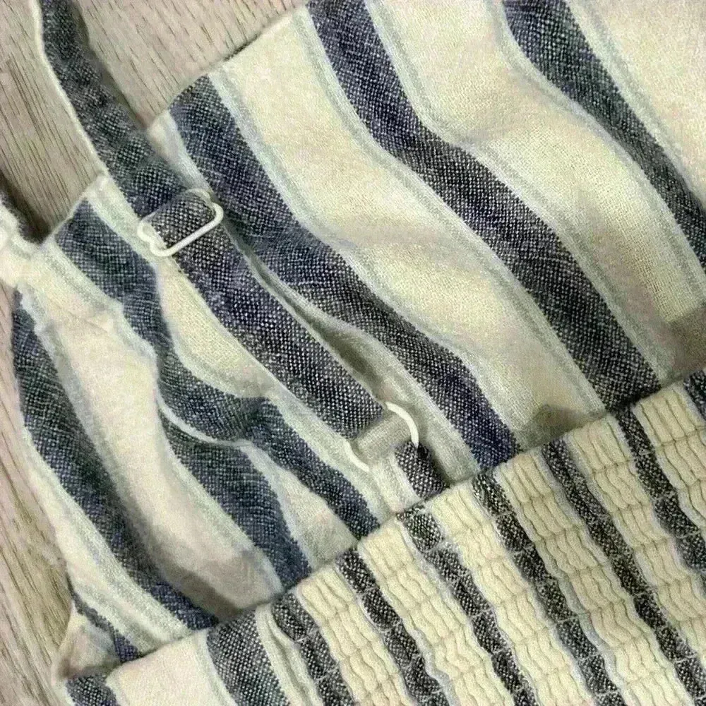 Old Navy Jumpsuit Blue Striped Cropped Linen Blend Sleeveless Square Neck Size S - Image 5