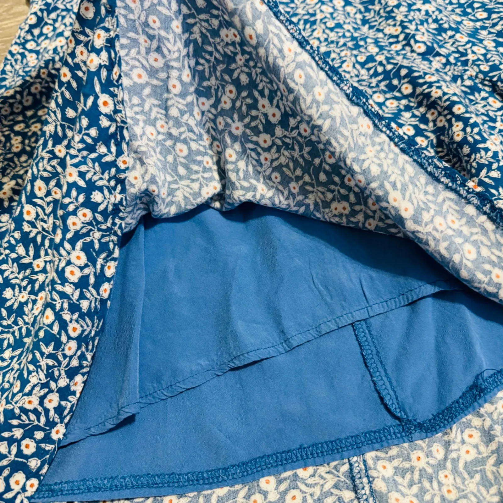 Princess Polly Blue Floral V Neck Mini Dress Short Sleeve Flounce Hem Size 6 - Image 9