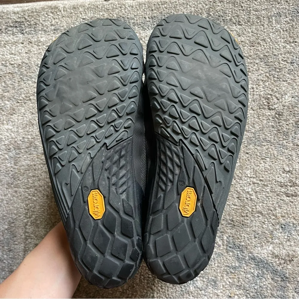Merrell Trail Glove Barefoot Vibram Sole Running Sneaker 8.5 in Dark Camo - Image 3