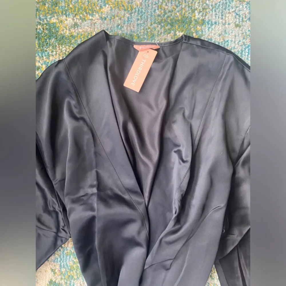 NWT ThirdLove short black silky tie robe, size OS - Image 10