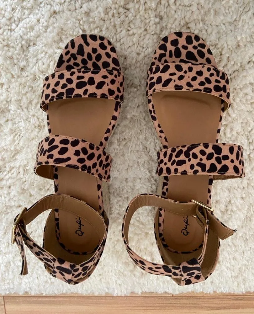 Qupid Platform Sandals - Image 3