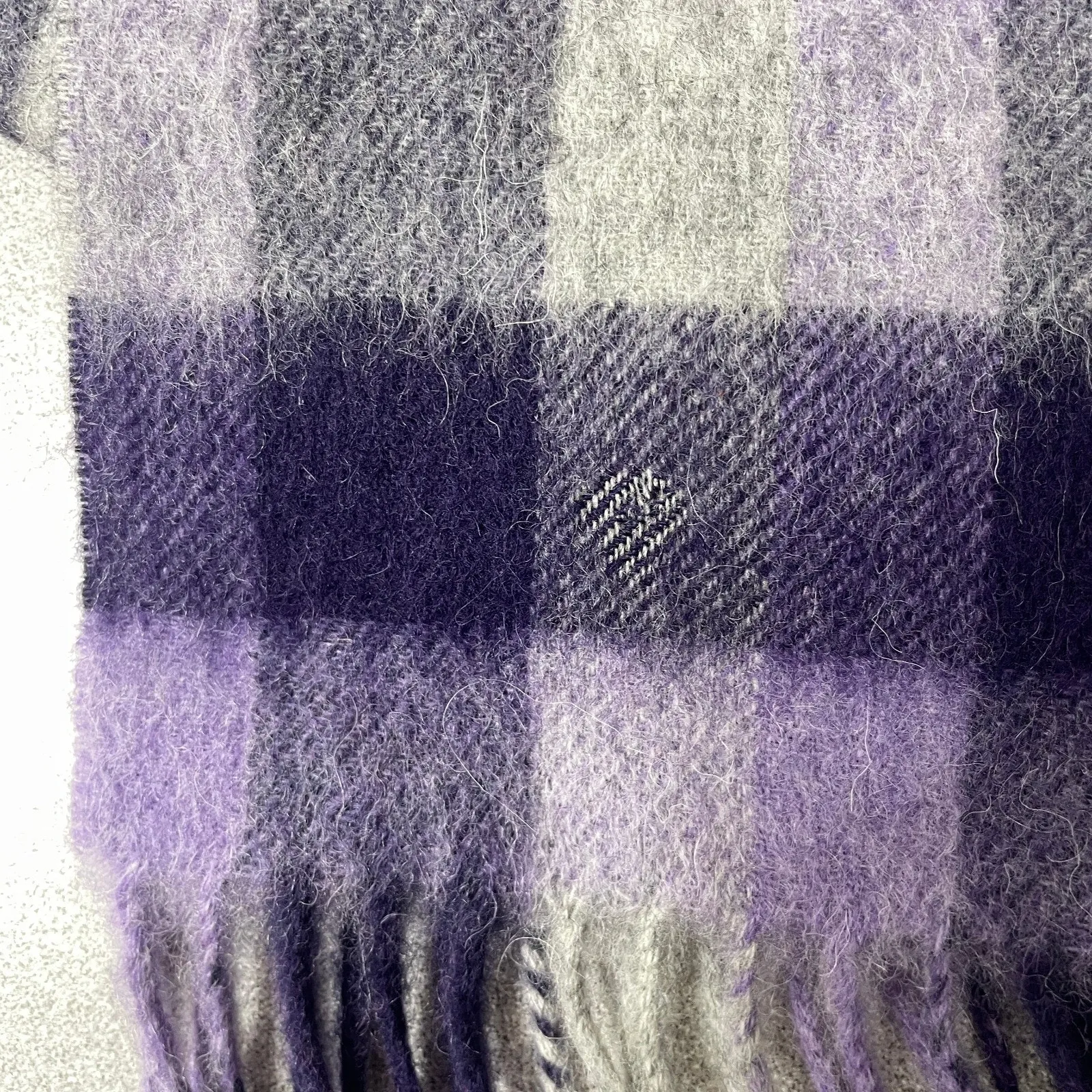 Ballantrae 100% Lambswool Scarf Purple Check Fringe Outdoors Neck Warmer Woven * - Image 4