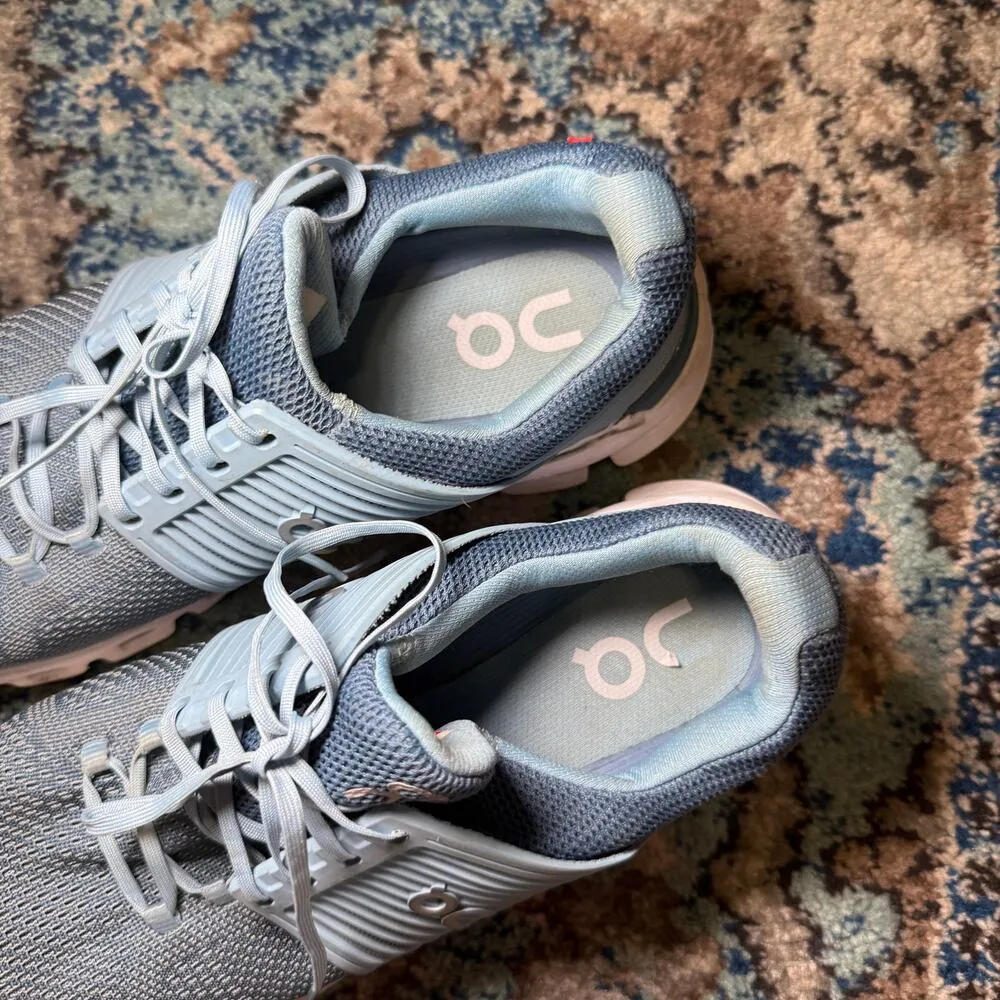 womens on cloudswift running shoe 8.5 Blue - Image 5