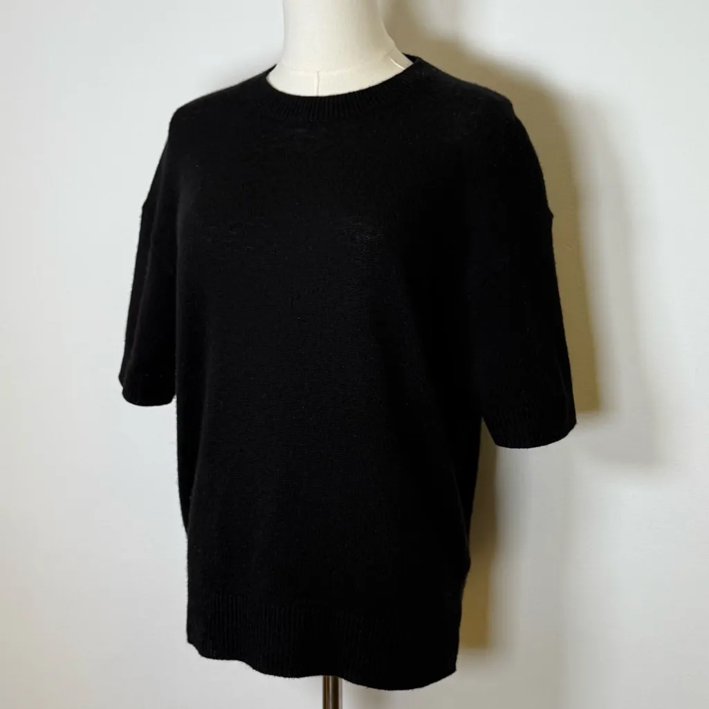 Theory Black Cashmere Short Sleeve Crewneck Sweater Women’s Size Small Soft Cozy - Image 3