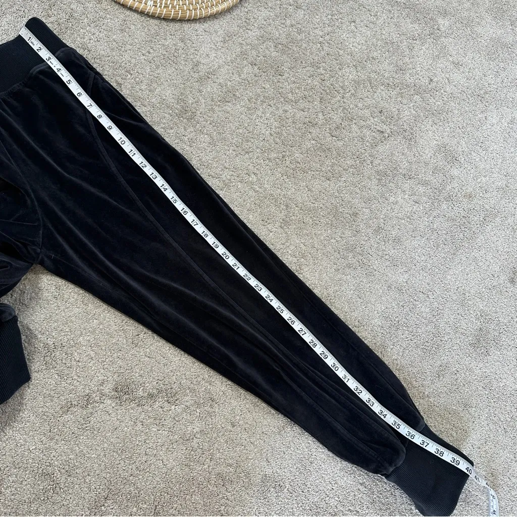 Sweaty Betty Women’s Retake Velour Jogger Pants Pull On Loungewear in Black 6 - Image 13