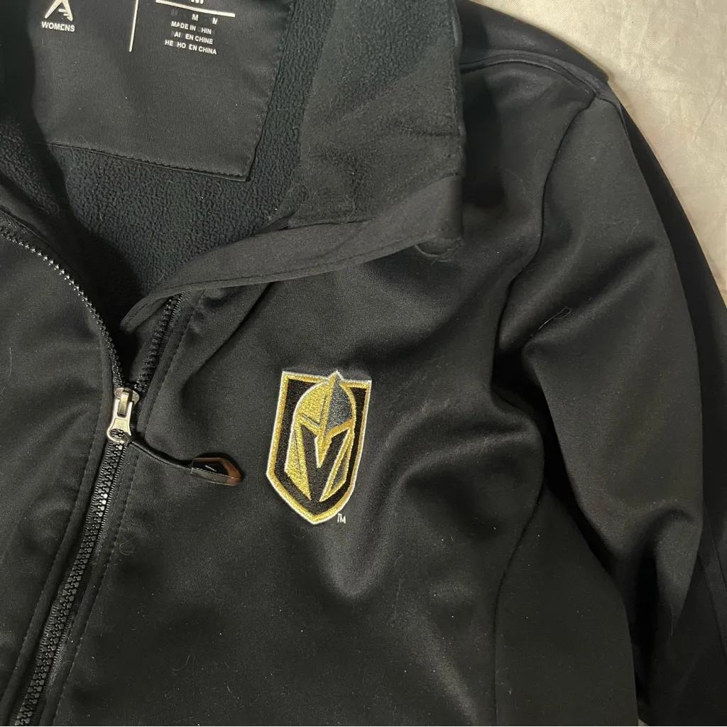 Las Vegas Golden Knights VGK Black Gold Jacket ANTIGUA Womens Size Medium - Image 9