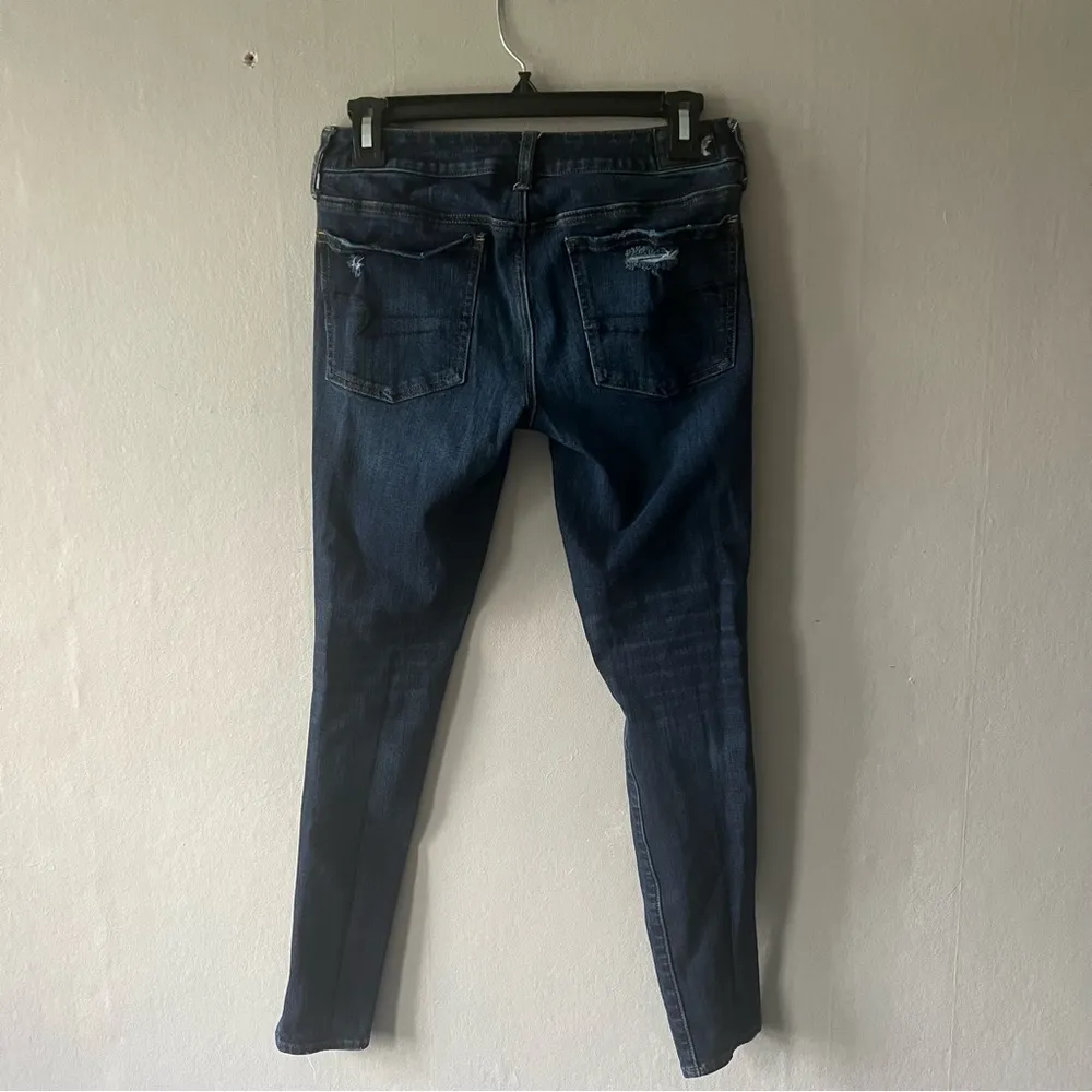 American Eagle 360 Super Stretch Distressed Jeggings Size 6 - Image 3