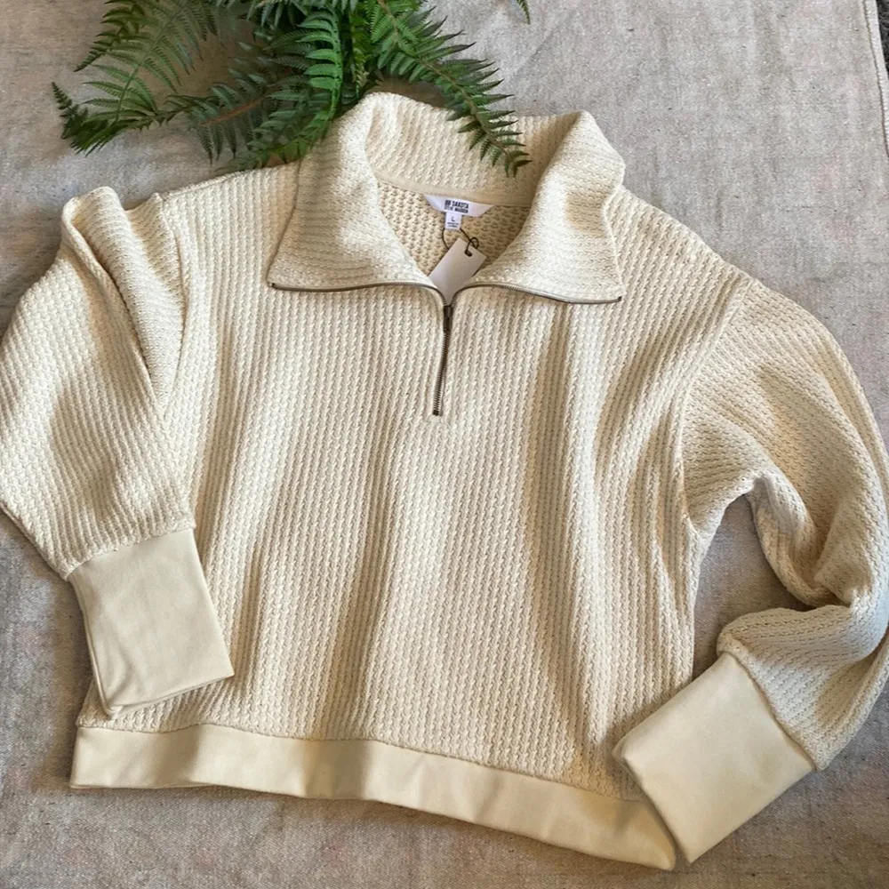 NWT BB Dakota Quarter Zip Sweater - Image 2