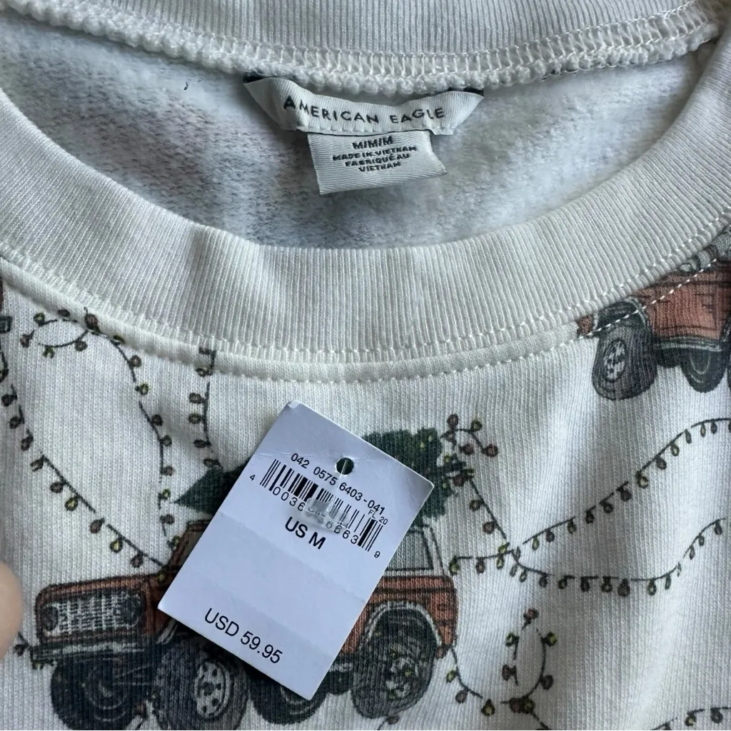 American Eagle Women’s Christmas Tree Crewneck Sweater Size M NWT - Image 5