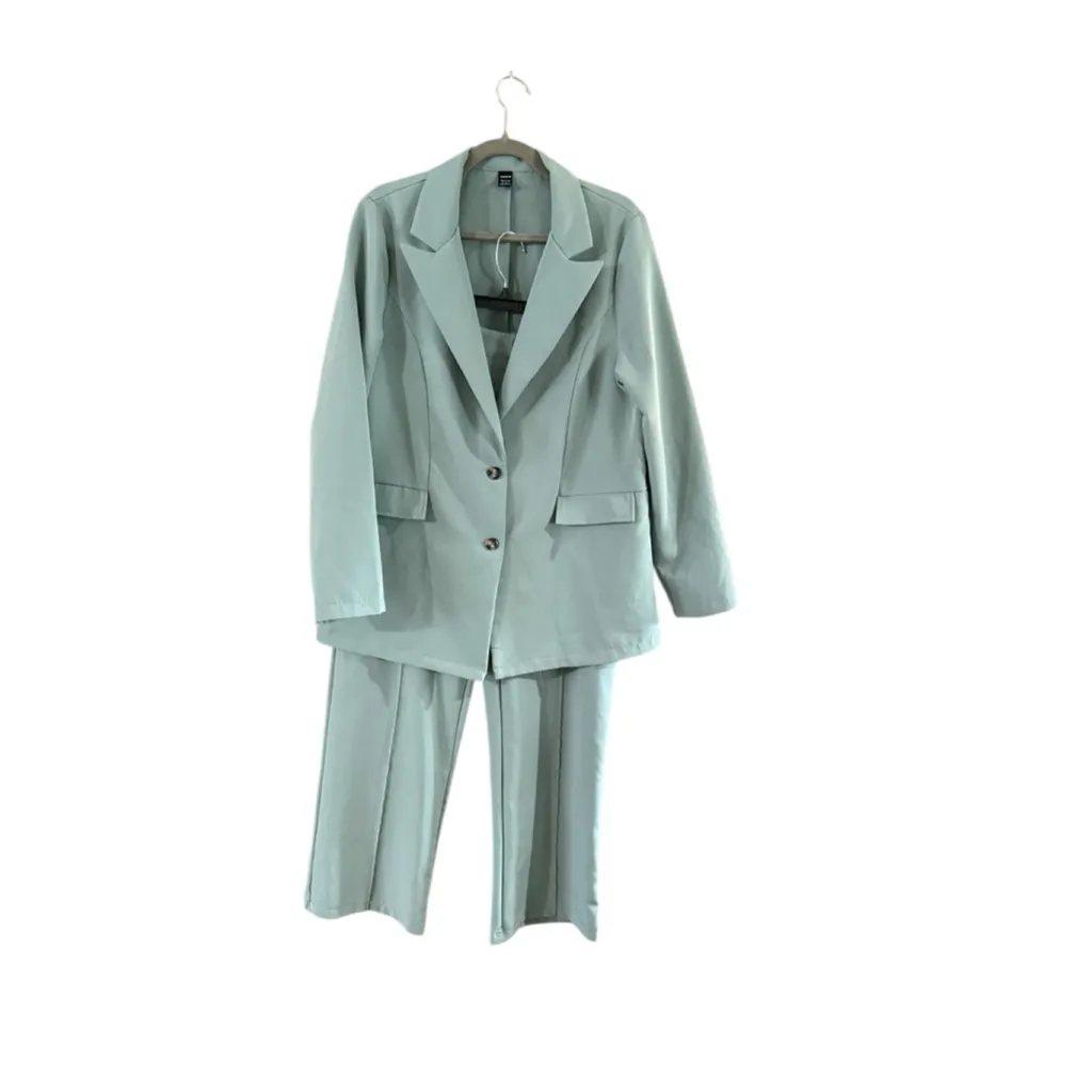 Women's SHEIN Sage Green Pantsuit Set Size 12 - Image 11