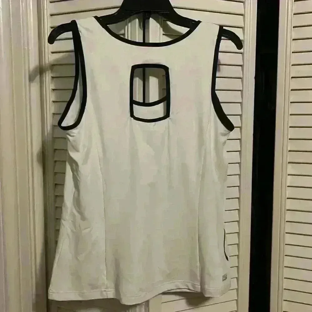 Ladies workout too - Image 2