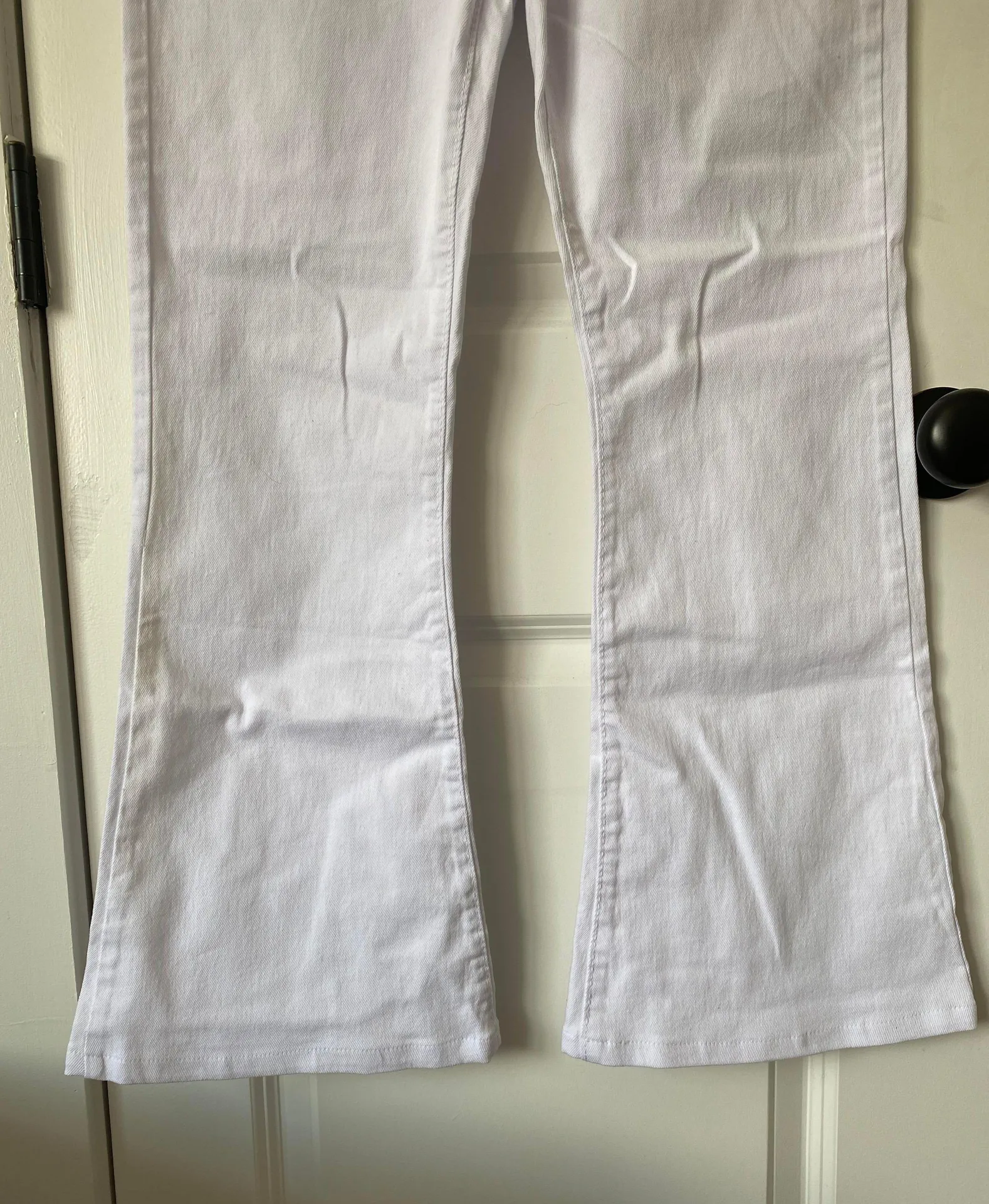 White High Waisted Jeans - Image 6