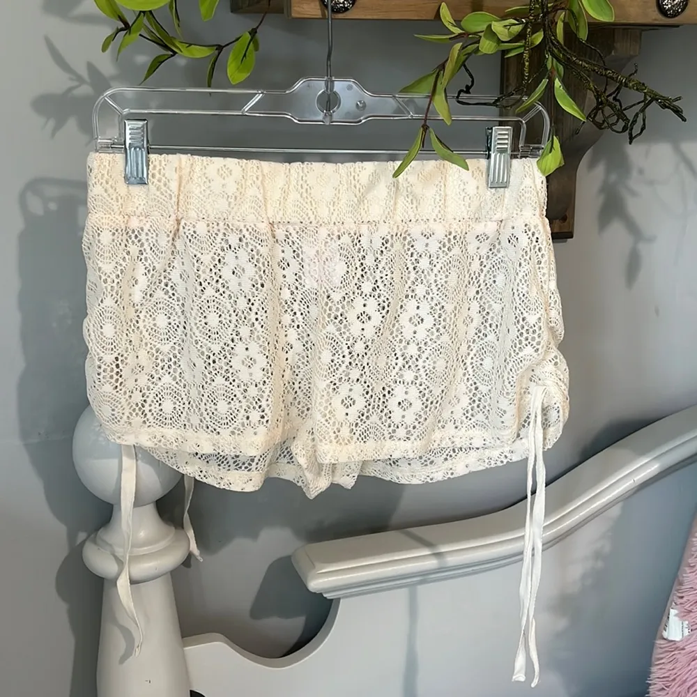 Beige Lace Sheer Swim Coverup Shorts Beach New Junior Womens Large New - Image 2