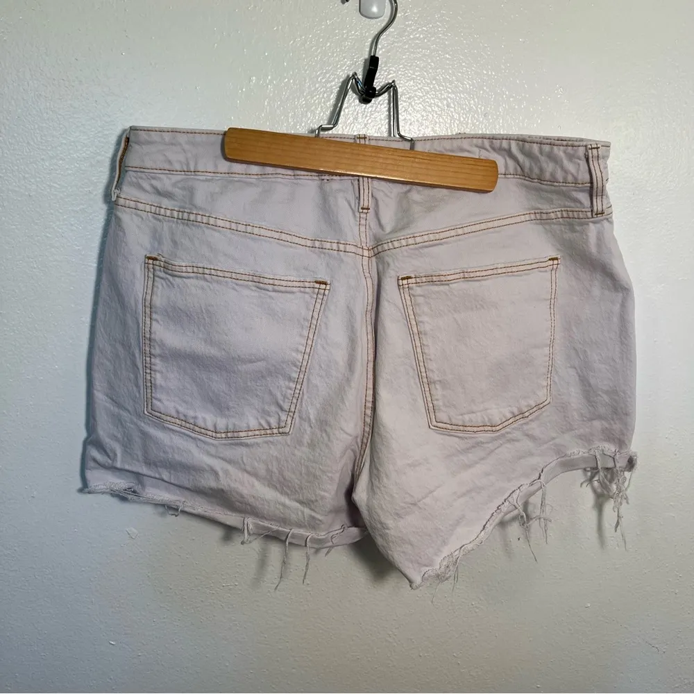 Universal Thread High-Rise Vintage Midi Jean Shorts - Image 10