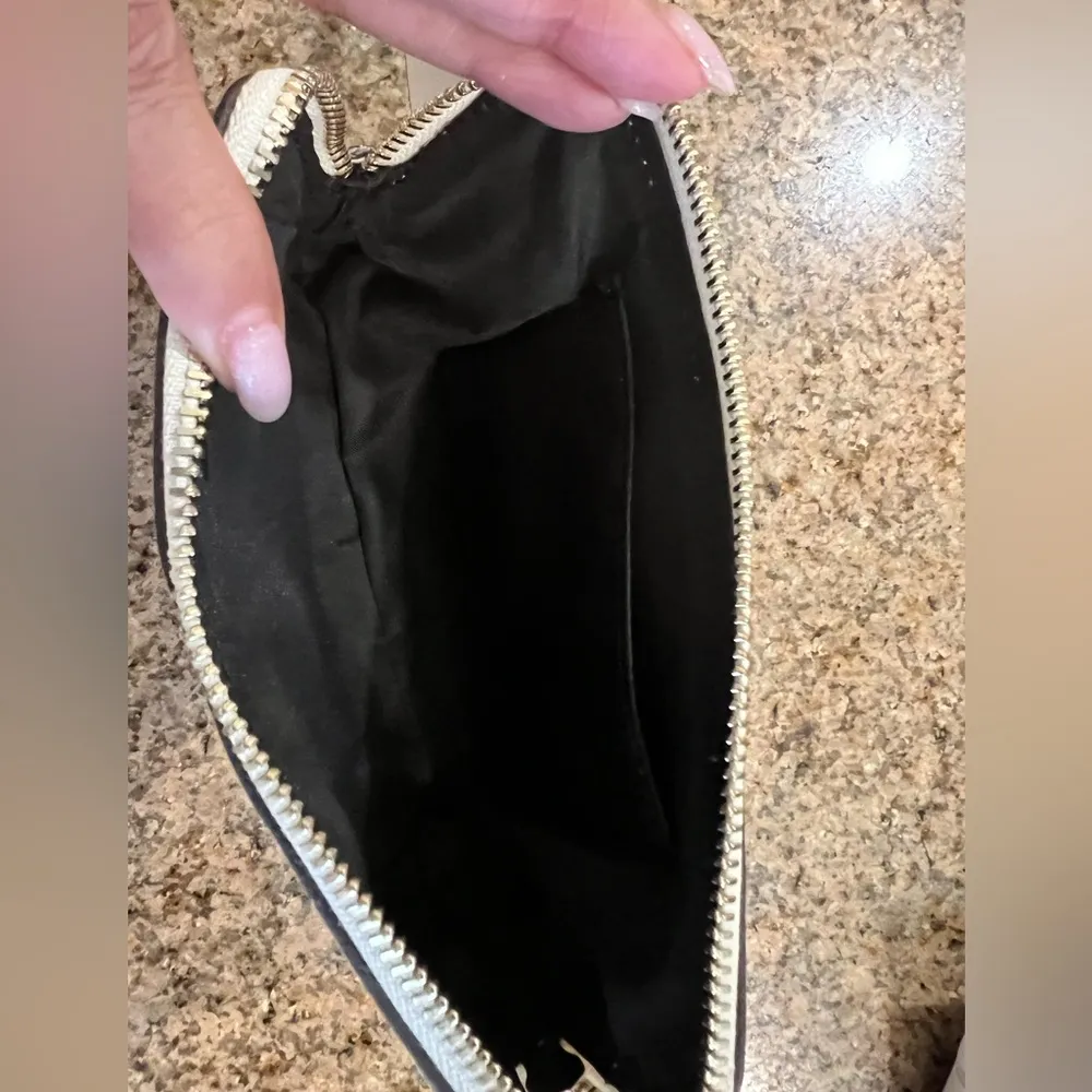 Kate Spade New York saffiano leather zip top belt bag Size L/XL NWT - Image 7