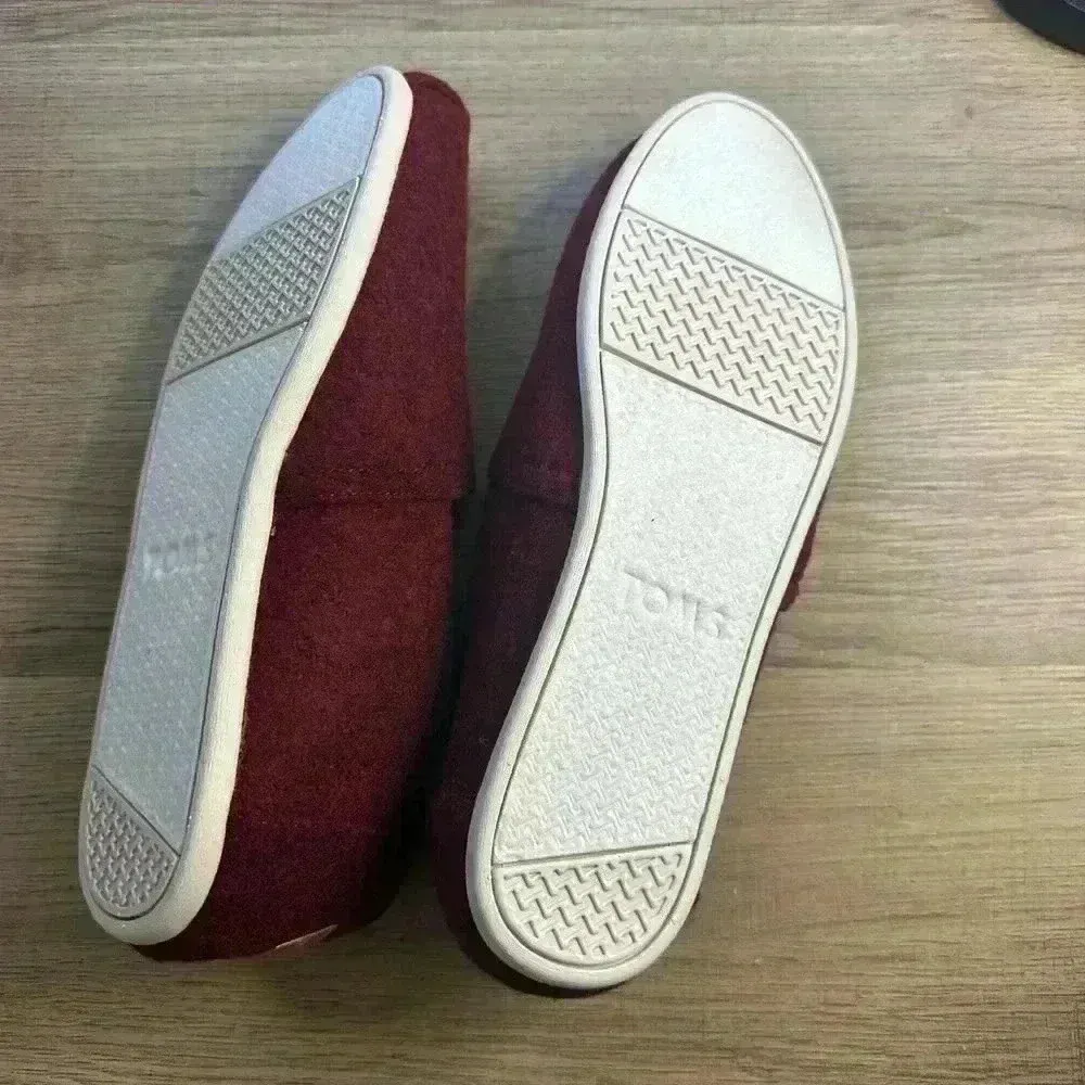 Toms Classic Slip Ons Burnt Henna Good Vibes Felt Wool Shearling - Image 5