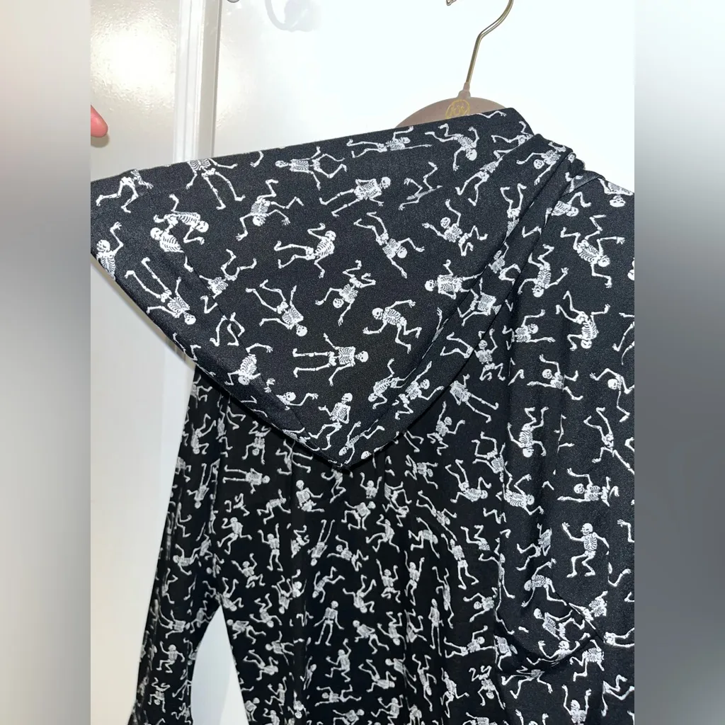 Lularoe Skeletons Amber Lightweight Hoodie Dancing Bones SkullHalloween Sz L NWT - Image 12