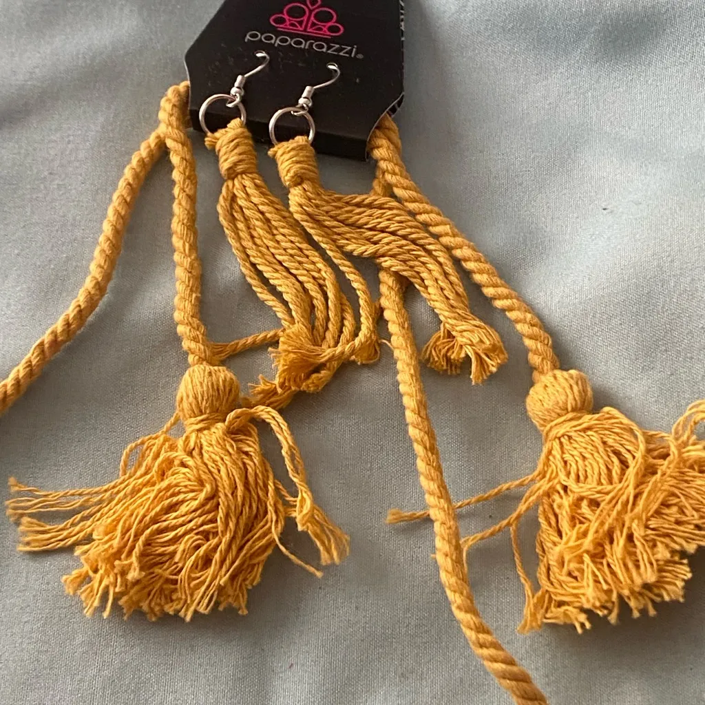 Paparazzi Boho Cloth Macrame 26” Necklace Tassel Earrings Set Yellow New - Image 2