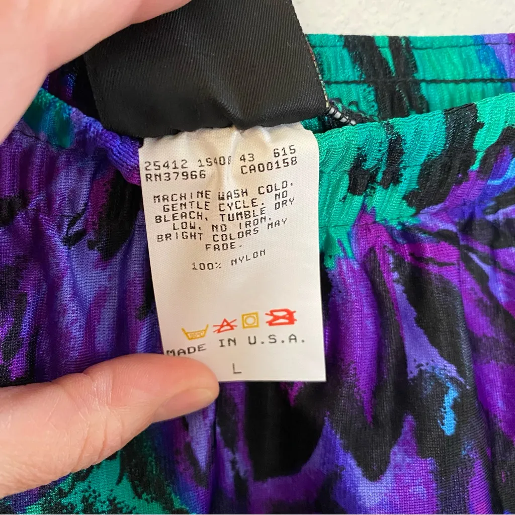Vintage Jantzen Floral Swim cover up Skirt in Blue and Purple - Deadstock size L - Image 7