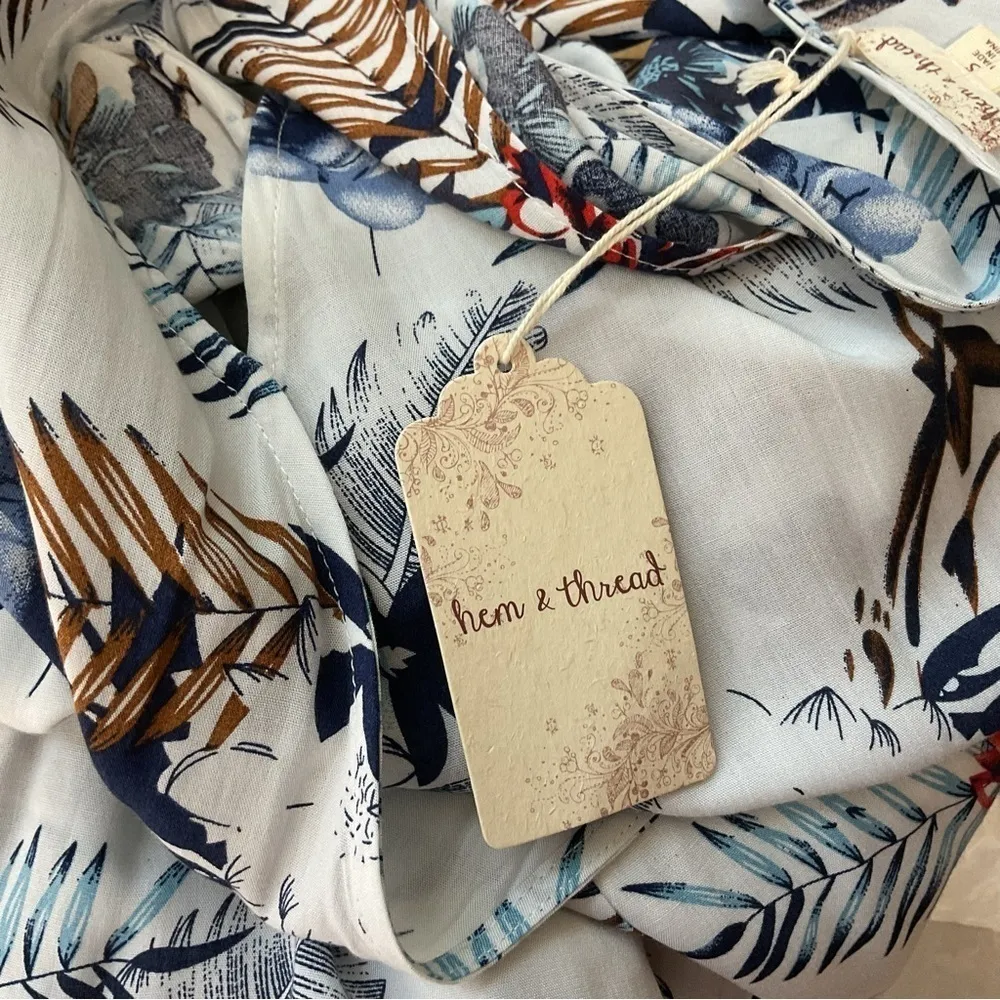 Hem & Thread Floral Tropical Print Romper Size Small - Image 5