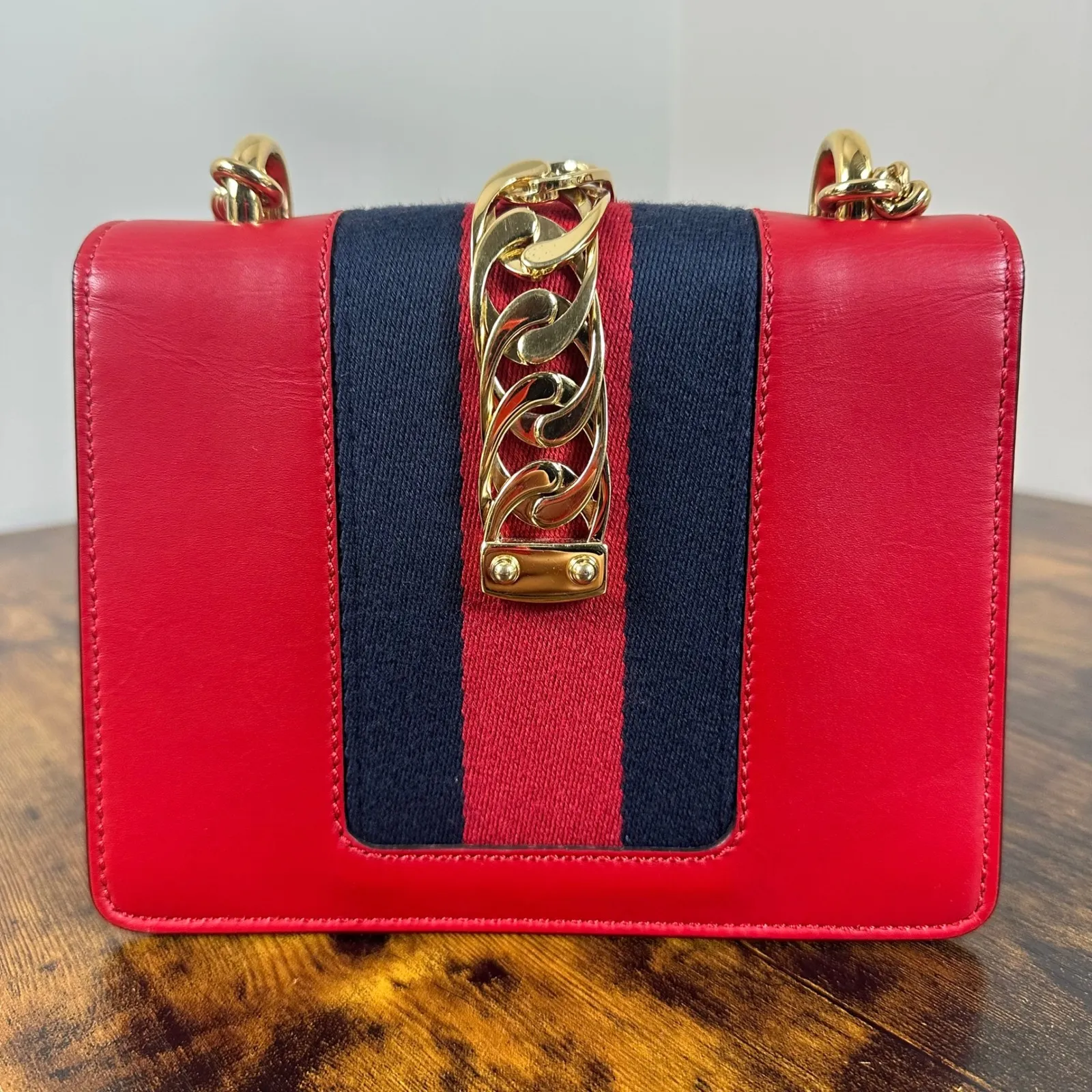 Gucci Sylvie Red Leather Chain Shoulder Bag Mini - Image 2