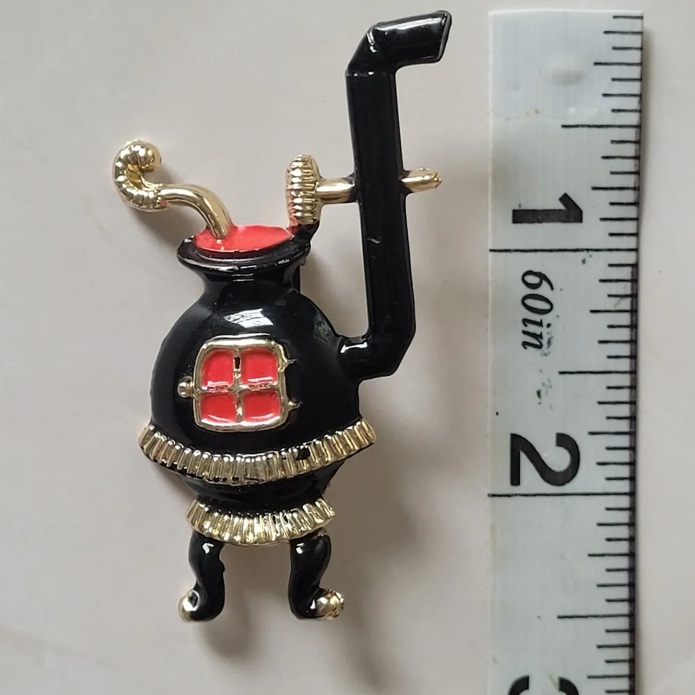Vintage Art Deco Black Gold Tone Red Pot Belly Stove Statement Pin Brooch - Image 3
