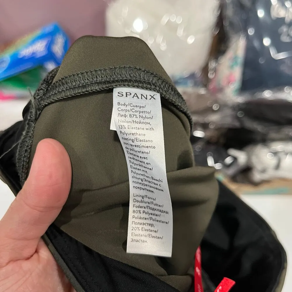 Spanx Matte Green Faux Leather Camo Leggings Power Waistband 20185R Size Small - Image 8