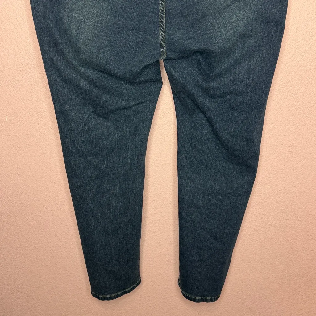 BloomChic Skinny Very Stretchy High Rise Dark Wash Gap Proof Jeans. Size 20 Blue - Image 9