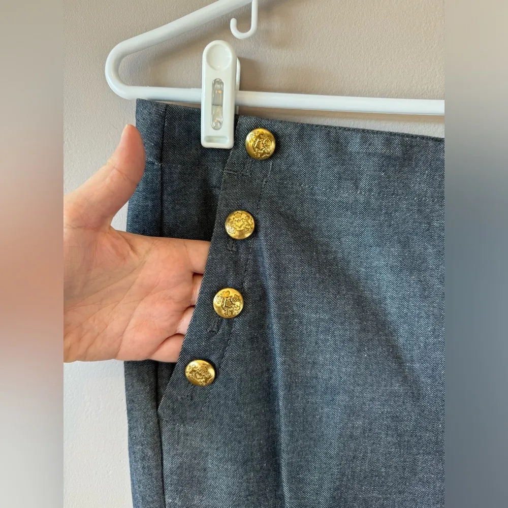 RARE Women’s Sailor Jean Ankle Trousers with Gold Buttons Size 4 - Image 3