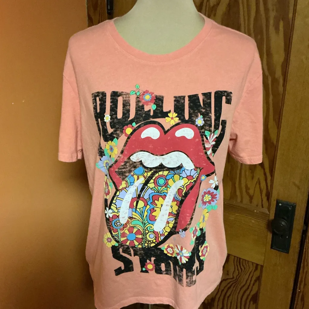 Rolling Stones Floral Tongue Graphic T-Shirt Peach Band Tee - Image 7