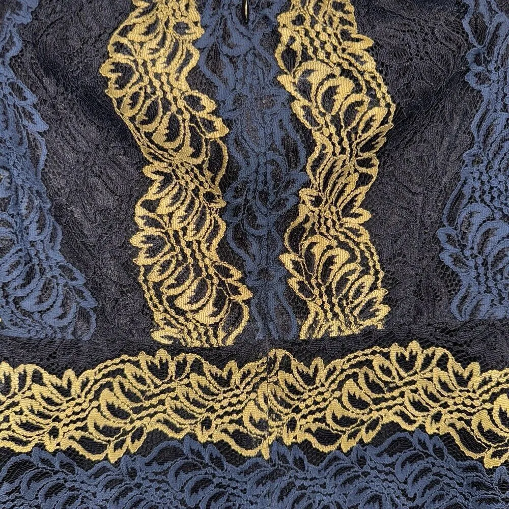 NWT Foxiedox off shoulder Lace Mini Dress Floral Embroidered Size Med - Image 9