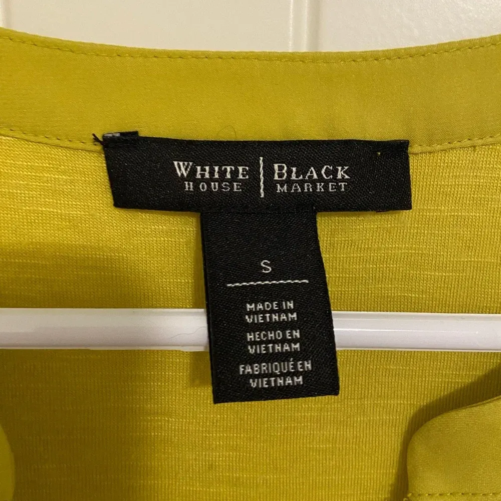 White House Black Market‎ women’s sleeveless blouse — small - Image 2