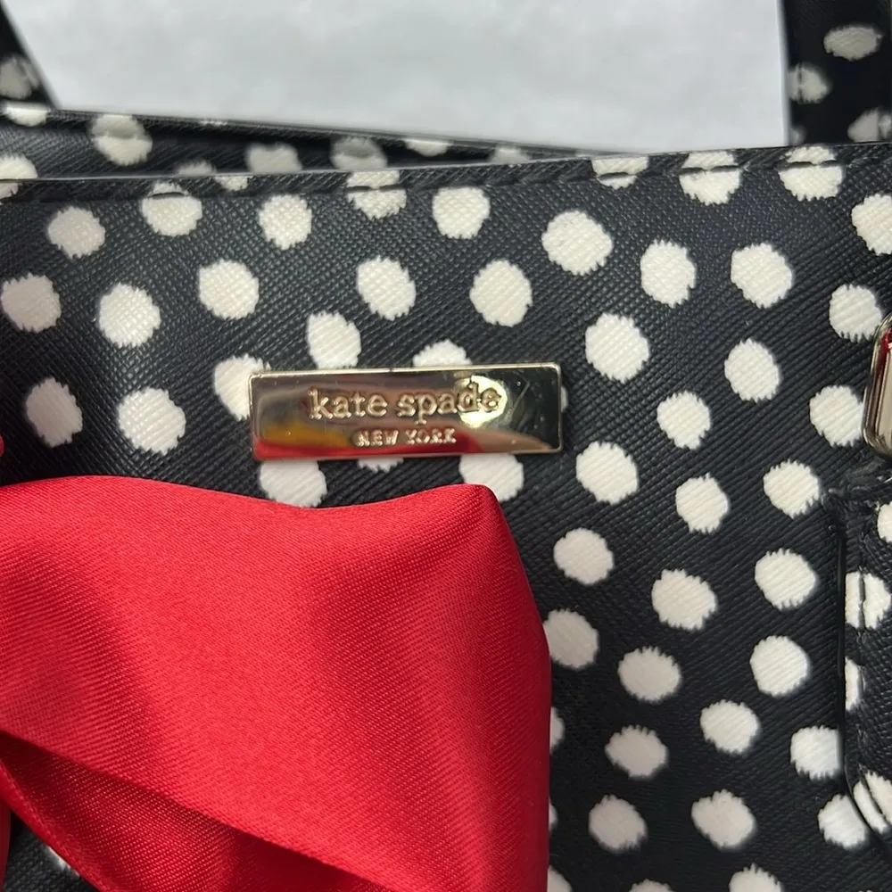 Kate Spade, polkadot handbag / Crossbody. EUC - Image 2
