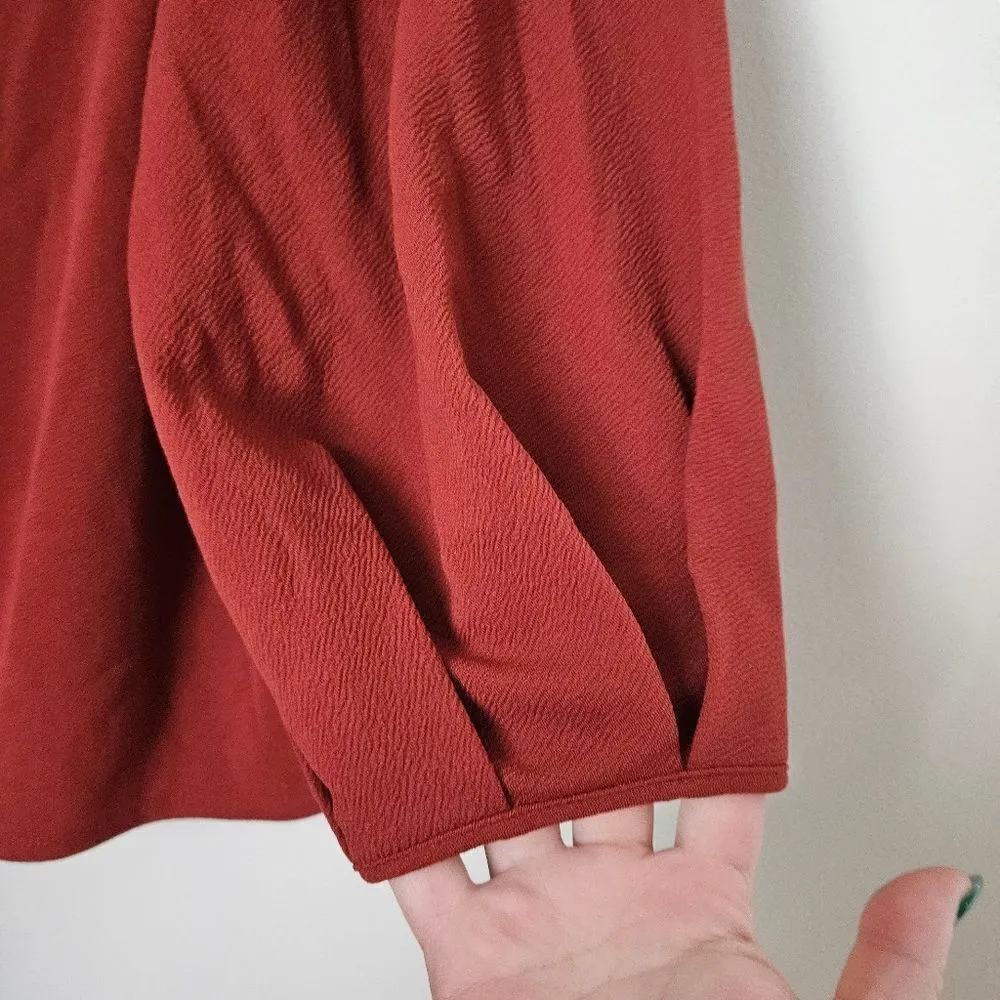 Green Envelope Blouse Red Crewneck Business Casual Fall Winter Solid Trendy Size M - Image 4