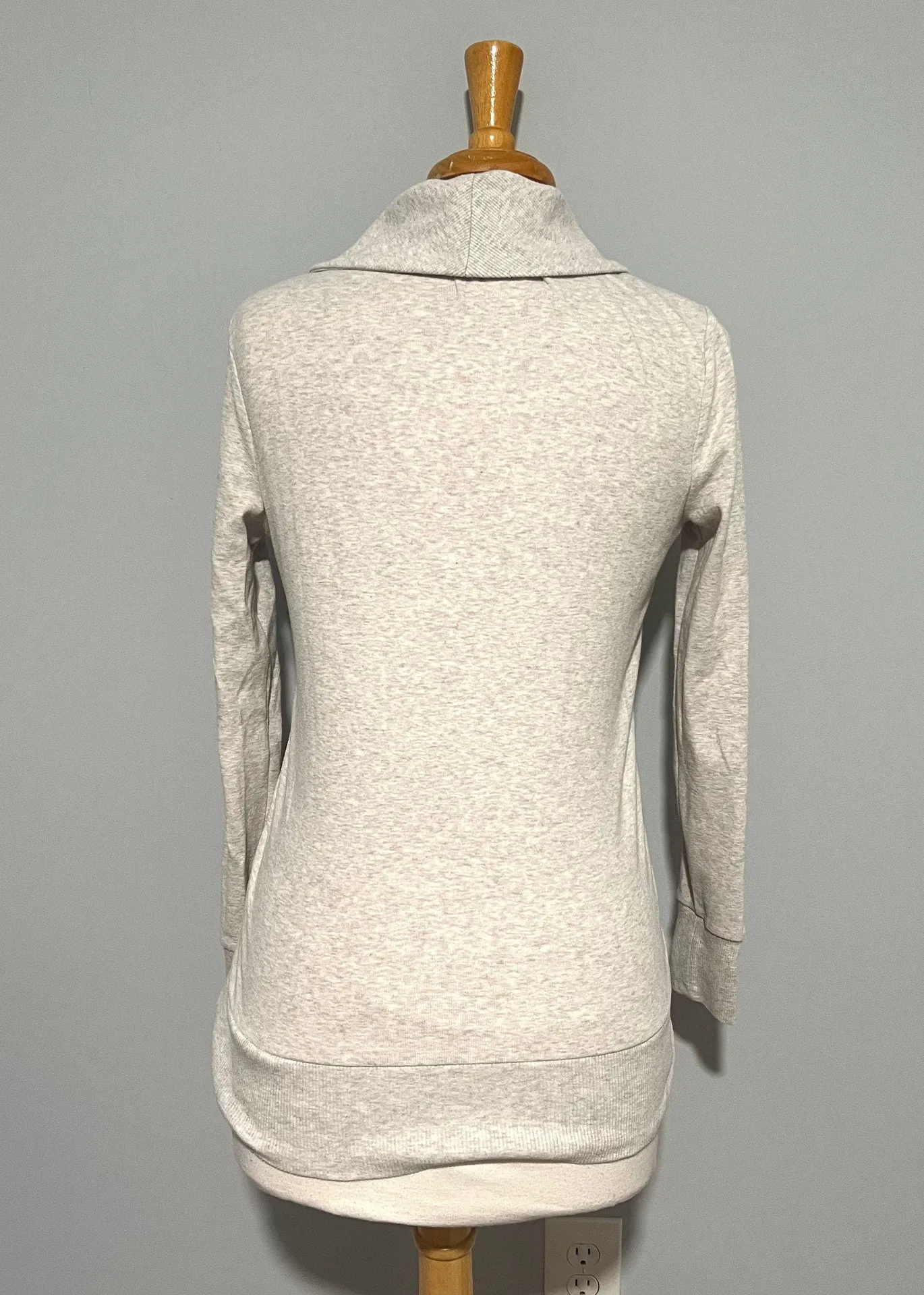 Factory Cream Light Gray Vneck Pullover - Image 2