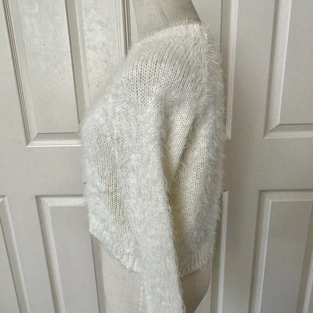 Topshop fluffy crewneck cropped long sleeved sweater - Image 4