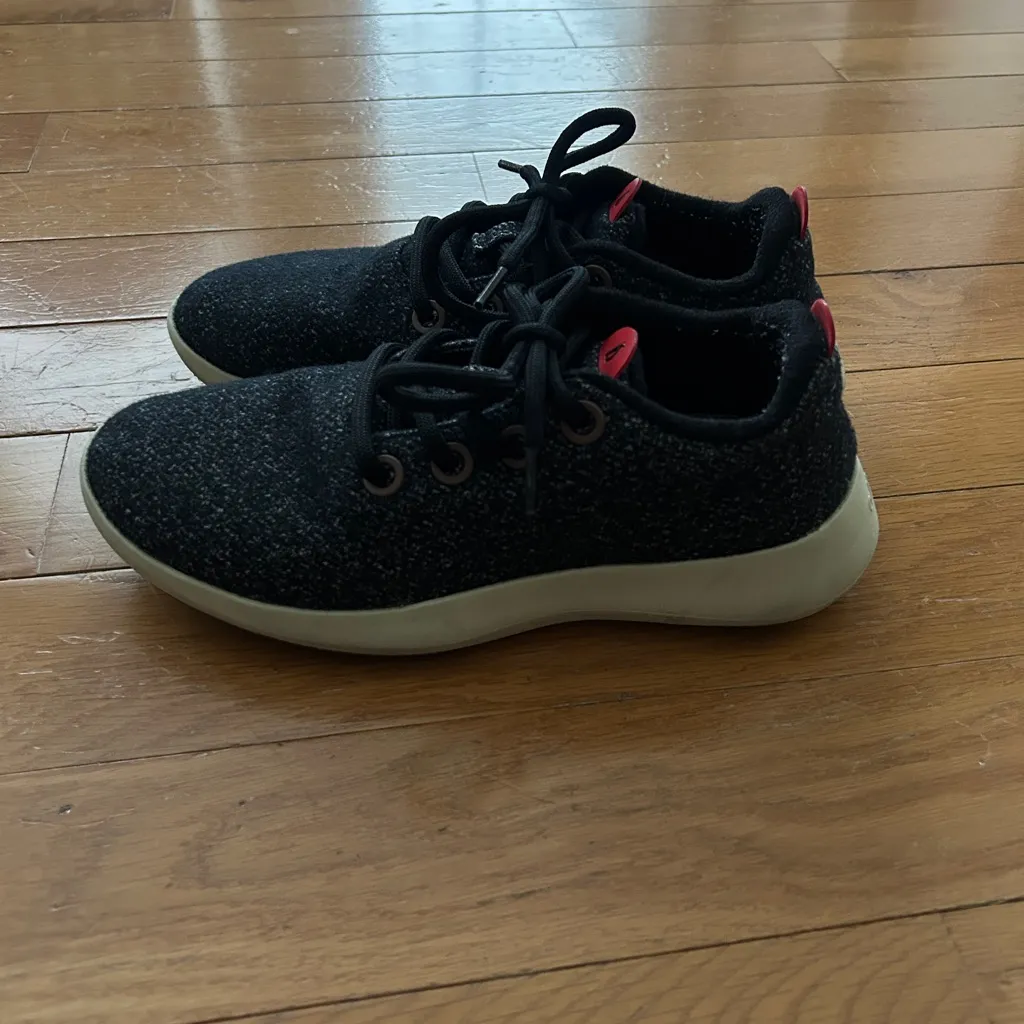Allbirds Wool Runner Mizzles Shoes Women Size 8 Dark Gray Red Lace Up Tie - Image 5