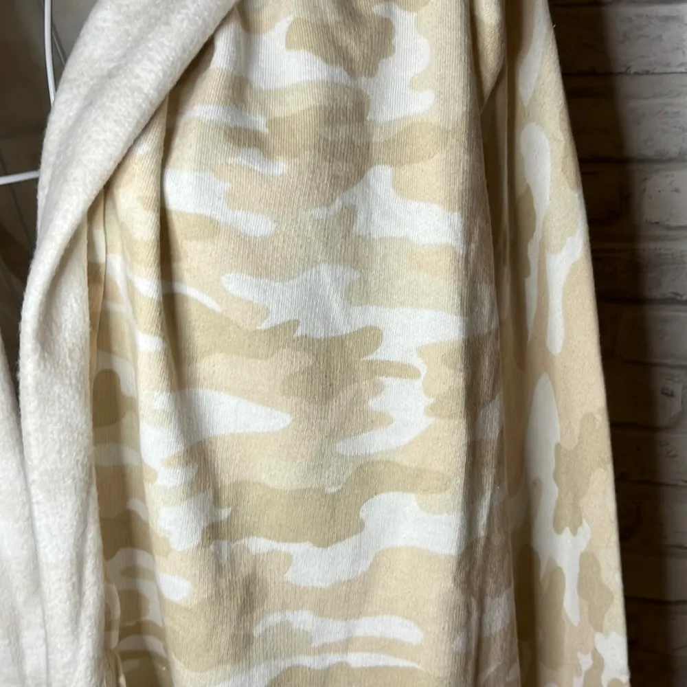 New Lucky Brand Women’s Camouflage Neutral cardigan Small NWT - Image 4