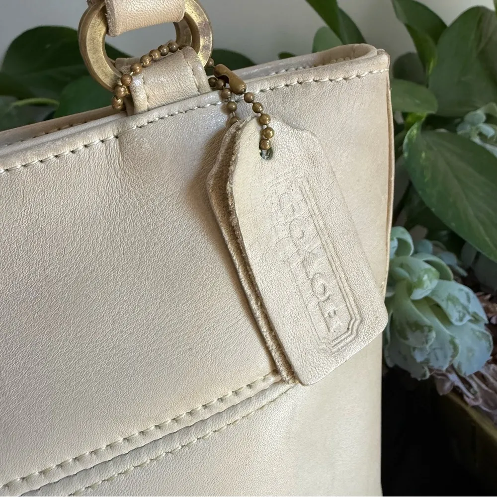 COACH Vintage Tribeca Shoulder Bag in Bone Leather - Image 5