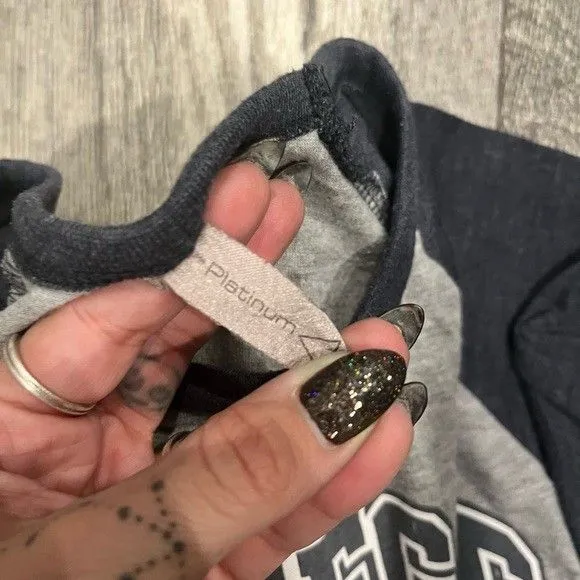 Platinum XL Las Vegas NV Navy & Gray T Shirt 3/4 Sleeves Crew Neck - Image 4