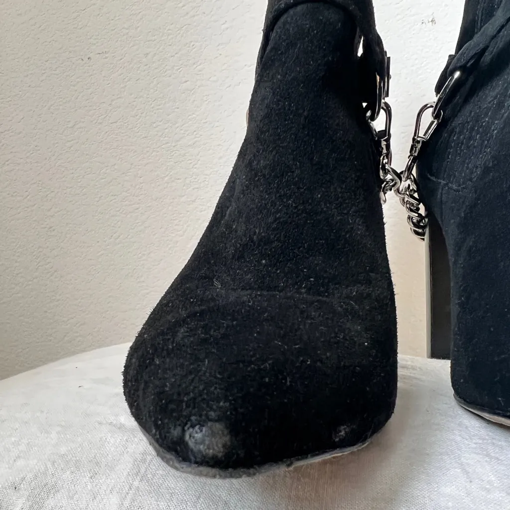 Paige London Black Suede Pointed Toe Heel Boots Chain Detail 9.5 - Image 8