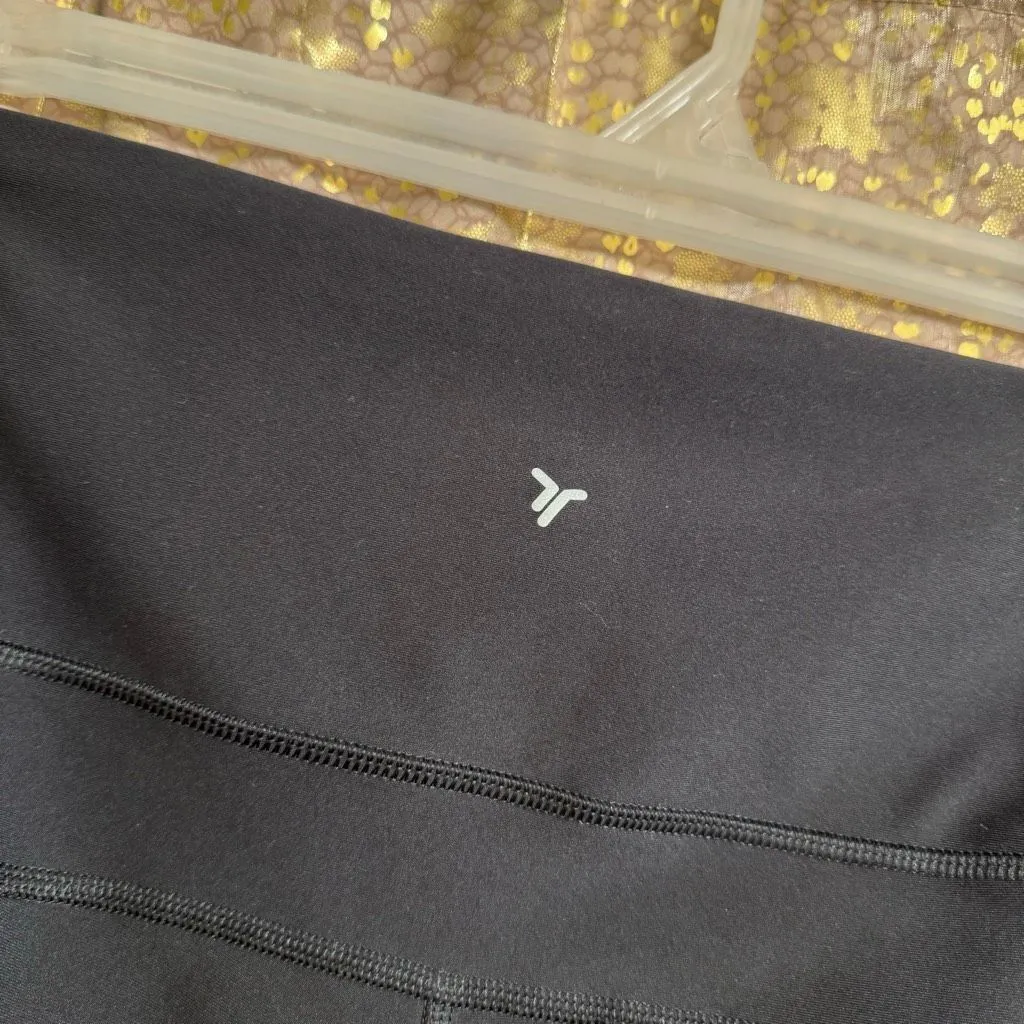 Old Navy Black Mesh Panel Powersoft Cropped Athletic Leggings XL - Image 10