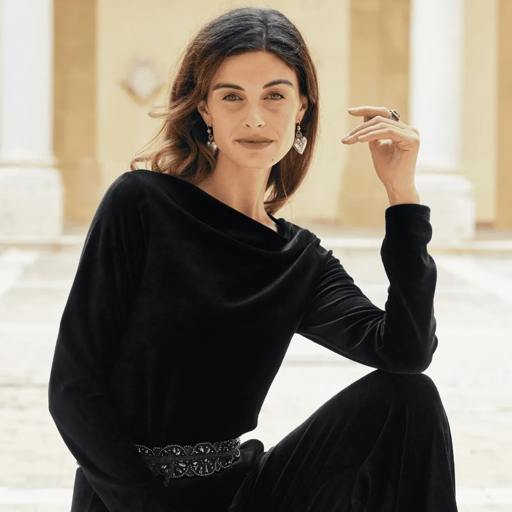 Peruvian Connection Velour Victoria Top black size medium - Image 2