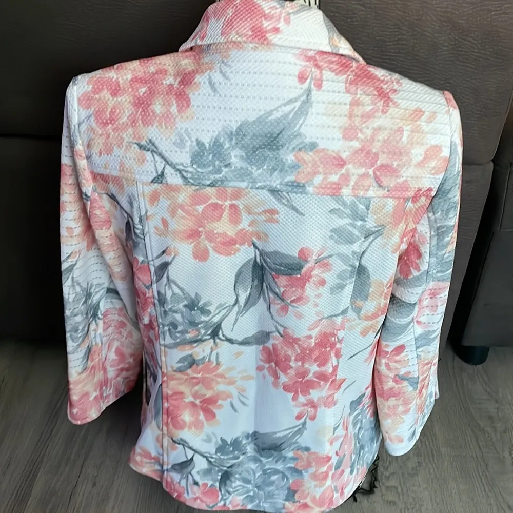 ALFRED DUNNER PETITE New With Tag 3/4 Sleeve White Floral Blazer Jacket Size 6P - Image 6