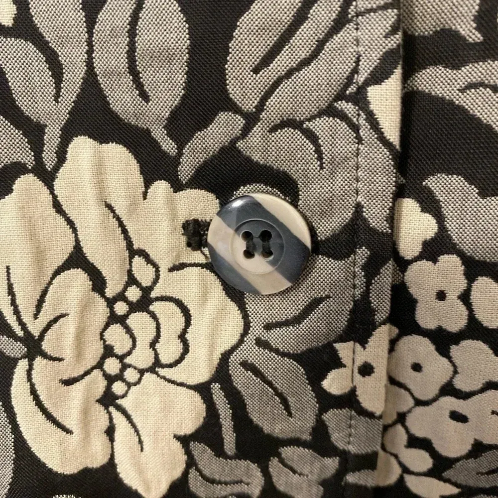 VINTAGE WOMEN'S RENA ROWAN BLACK & CREAM & GRAY FLOWER BLAZER JACKET Size‎ 10 - Image 3