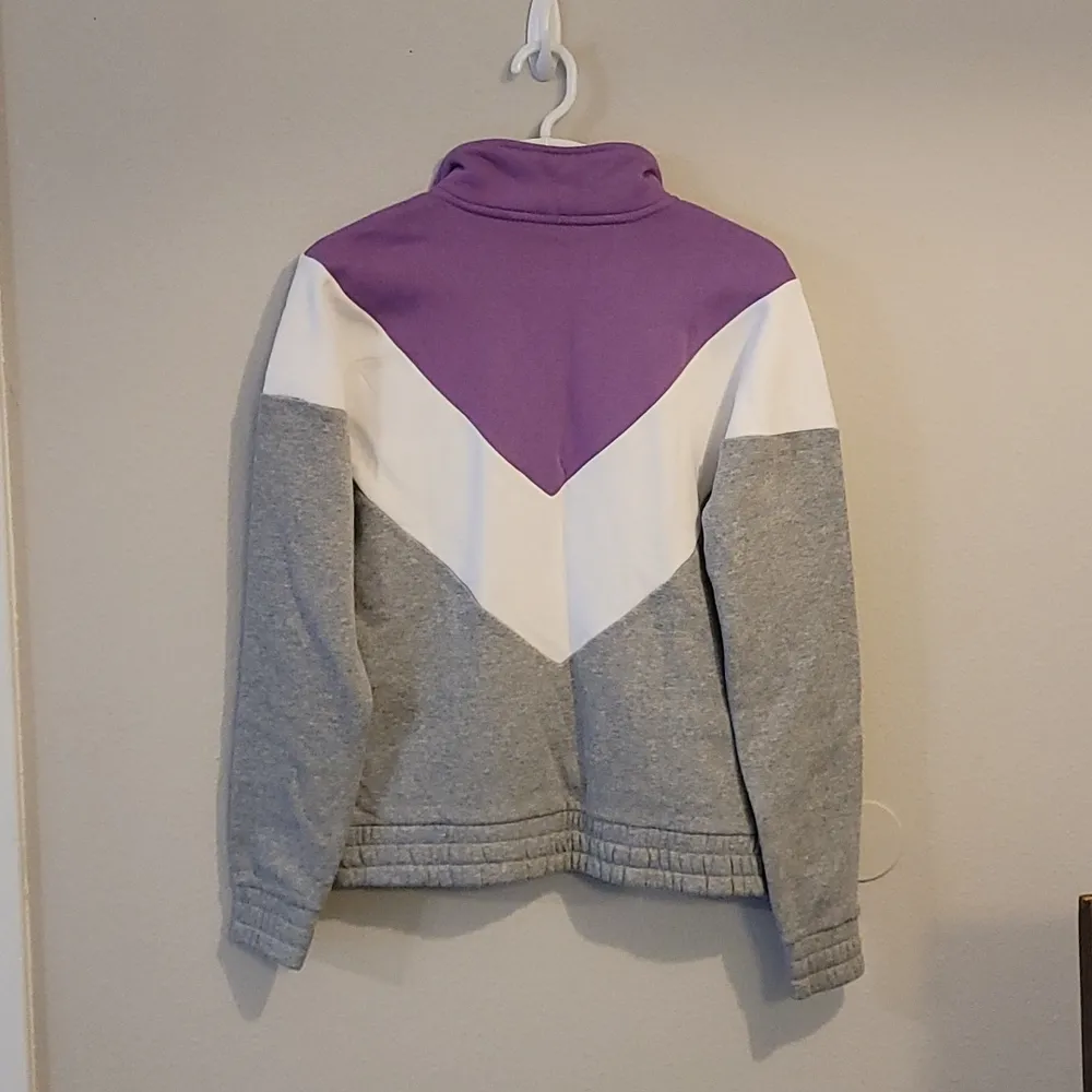 Sweatshirt - Image 7