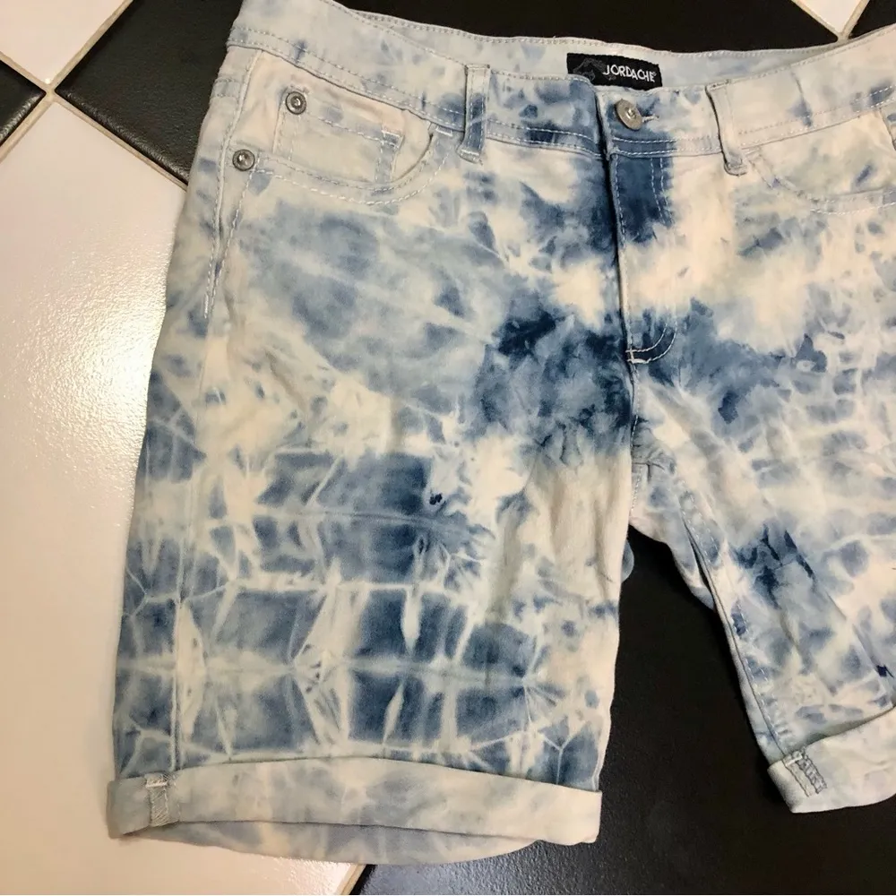 Blue & White Tie Dye Stretchy Denim Shorts Long Junior’s sz14 Med-Large - Image 4