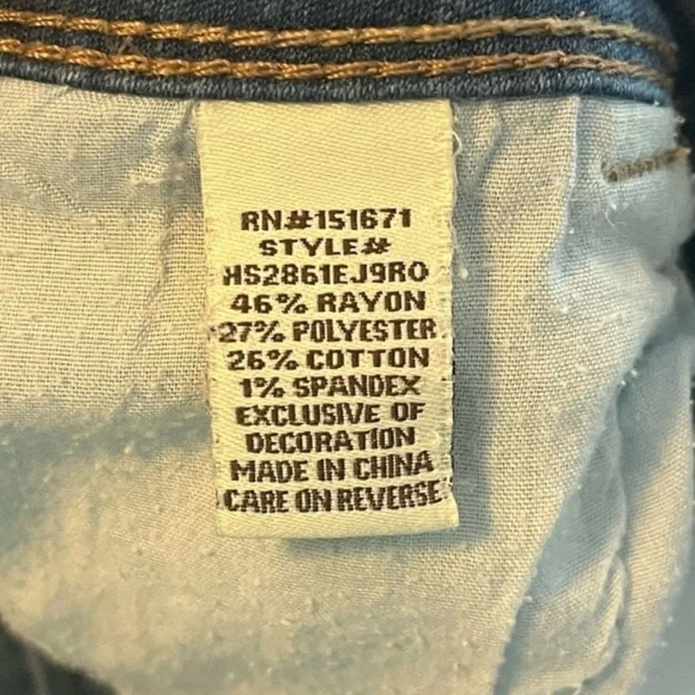 Hot Kiss Jean Shorts Size 7 - Image 24