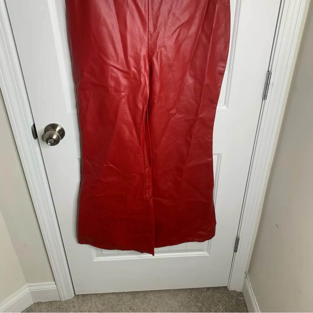 Anthropologie Hutch red faux leather flare pants size 10 mob wife winter holiday - Image 5